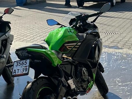 2020 Kawasaki Ninja 650, зелёный, 525000 рублей, вид 4