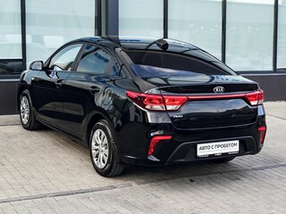 2017 Kia Rio IV, чёрный, 1099000 рублей, вид 3