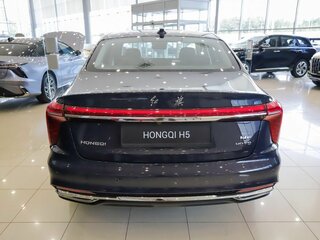 2024 Hongqi H5 II, пурпурный, 4287000 рублей, вид 2