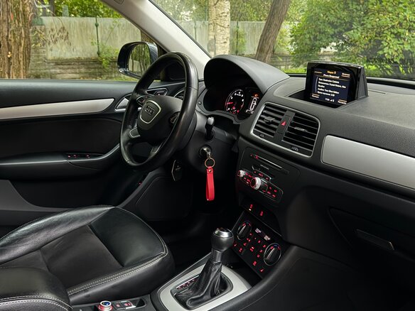 2017 Audi Q3 I (8U) Рестайлинг, чёрный, 2000000 рублей - вид 8