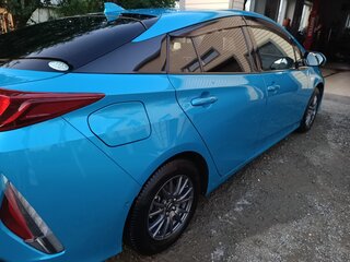 2017 Toyota Prius PHV ZVW52 IV (XW50), синий, 2250000 рублей, вид 3