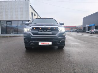 2022 Ram 1500 Quad Cab IV (DS/DJ), чёрный, 8050000 рублей, вид 2