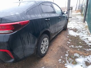 2018 Kia Rio IV, чёрный, 1250000 рублей, вид 3