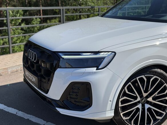 2025 Audi Q7 45 TFSI II (4M) Рестайлинг 2, белый, 11990000 рублей - вид 22