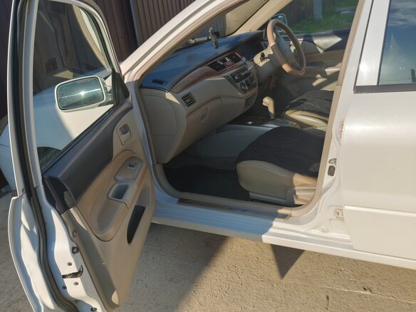 2003 Mitsubishi Lancer IX, белый, 335000 рублей - вид 8