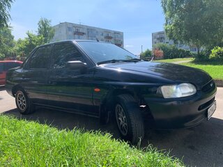 1997 Ford Escort V Рестайлинг 2, чёрный, 250000 рублей, вид 1