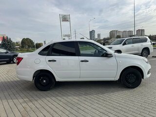 2025 Lada (ВАЗ) Granta I Рестайлинг, белый, 770000 рублей, вид 3