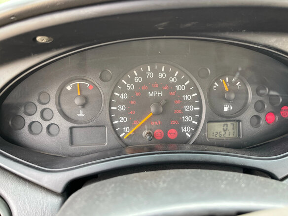 2001 Ford Focus I (North America), золотистый, 170000 рублей - вид 5