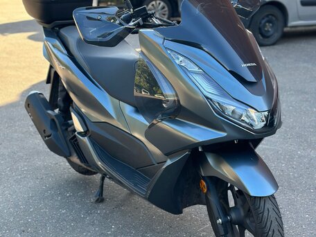 2021 Honda PCX 125, серый, 335000 рублей, вид 3