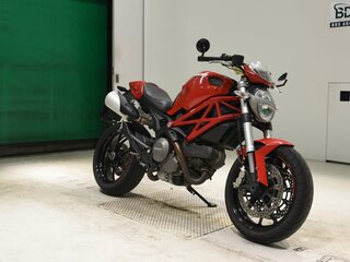 Ducati Monster 796