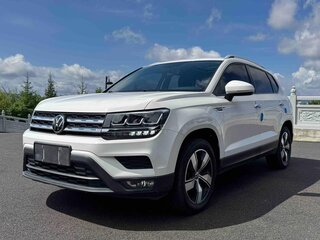 2022 Volkswagen Tharu I, белый, 1654000 рублей, вид 1