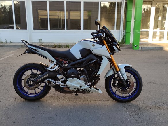 2018 Yamaha MT-09 (FZ-09), белый, 800000 рублей - вид 18
