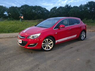 2013 Opel Astra J Рестайлинг, красный, 850000 рублей, вид 2