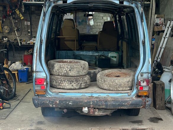 1986 Nissan Urvan, голубой, 85000 рублей - вид 18