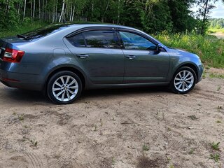 2019 Skoda Octavia III (A7) Рестайлинг, серый, 1800000 рублей, вид 2