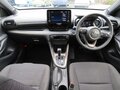 2023 Toyota Yaris IV, белый - вид 10