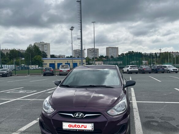2012 Hyundai Solaris I, фиолетовый, 760000 рублей