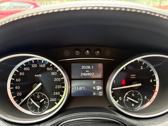 2012 Mercedes-Benz GL-Класс 350 I (X164) Рестайлинг, белый, 2390000 рублей - вид 14