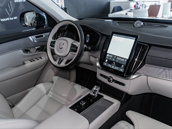2026 Volvo XC90 B5 II Рестайлинг 2, чёрный, 12420000 рублей - вид 8