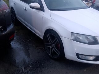 2013 Skoda Octavia III (A7), белый, 800000 рублей, вид 2