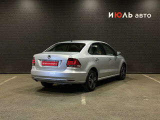 2016 Volkswagen Polo V Рестайлинг, серебристый, 1149000 рублей, вид 5