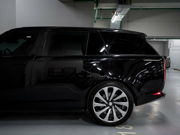 2025 Land Rover Range Rover P530 MHEV Long V, чёрный - вид 15