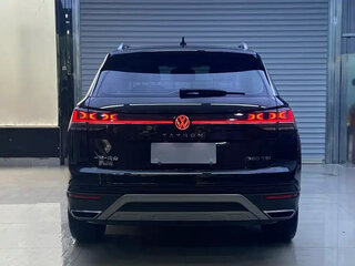 2023 Volkswagen Tayron I Рестайлинг, чёрный, 1930888 рублей, вид 5