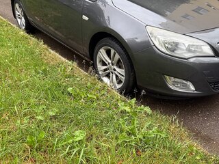 2012 Opel Astra J, серый, 750000 рублей, вид 2
