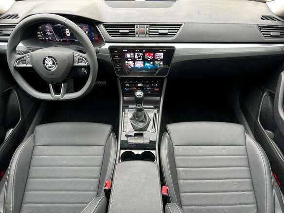 2022 Skoda Superb III Рестайлинг, чёрный, 1971000 рублей - вид 7