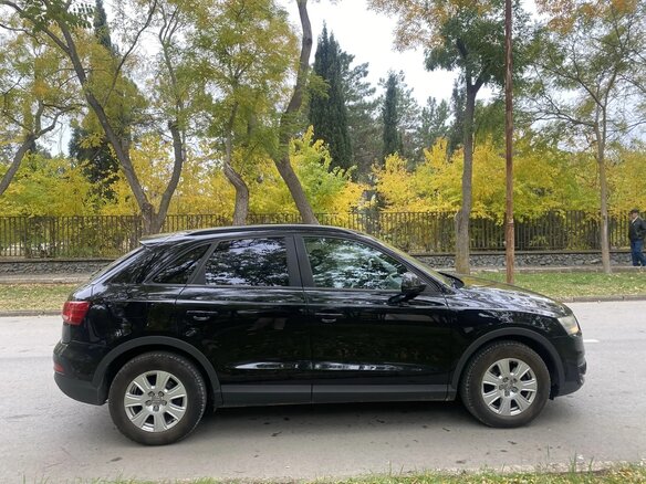 2012 Audi Q3 I (8U), чёрный, 1450000 рублей - вид 1