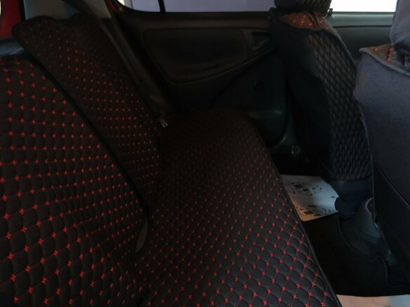 2002 Toyota Vitz I (P10), красный, 479000 рублей - вид 17