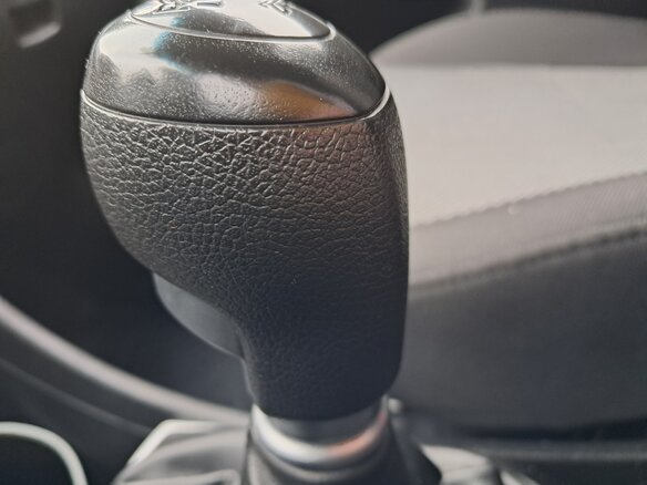 2011 Hyundai Solaris I, белый, 930000 рублей - вид 19