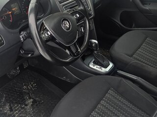 2019 Volkswagen Polo V Рестайлинг, белый, 1250000 рублей, вид 5