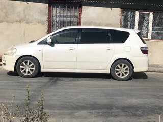 2004 Toyota Ipsum II (M20) Рестайлинг, белый, 900000 рублей, вид 4