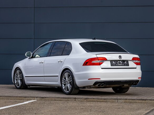 2013 Skoda Superb II Рестайлинг, белый, 1195000 рублей - вид 7
