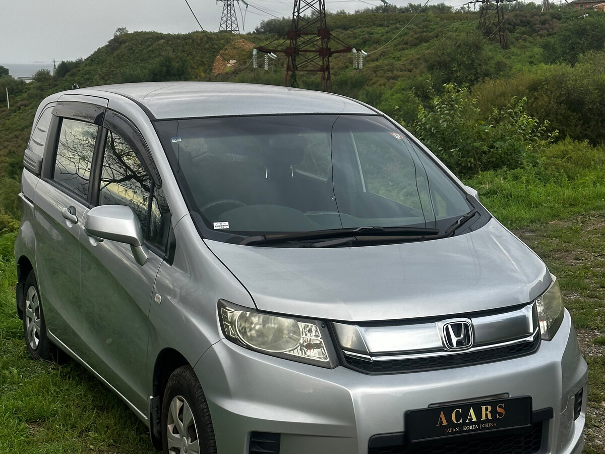 Открыть фотографии: Honda Freed I Рестайлинг 2