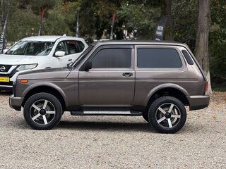 2017 Lada (ВАЗ) 2121 (4x4) Urban I Рестайлинг, коричневый, 590000 рублей, вид 3