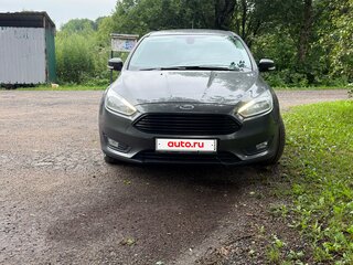 2018 Ford Focus III Рестайлинг, серый, 1050000 рублей, вид 2