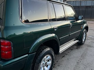 1999 Nissan Patrol V (Y61), зелёный, 1000000 рублей, вид 2