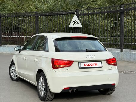 2014 Audi A1 I (8X), белый, 900000 рублей, вид 3