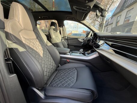 2026 Audi Q7 50 TDI II (4M) Рестайлинг 2, серый, 12040000 рублей, вид 2