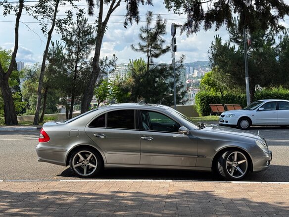 2007 Mercedes-Benz E-Класс 230 III (W211, S211) Рестайлинг, серый, 1200000 рублей - вид 8