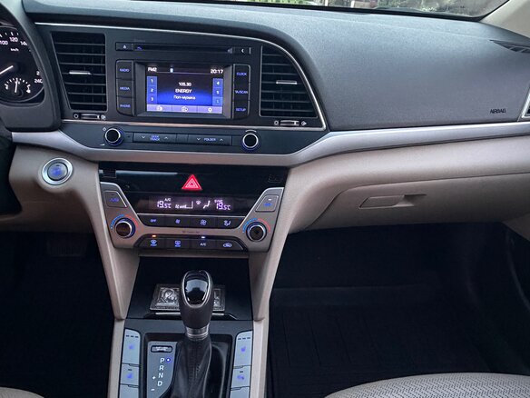 2017 Hyundai Elantra VI (AD), чёрный - вид 15