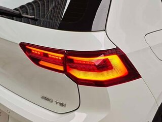 2023 Volkswagen Golf VIII, белый, 2370000 рублей, вид 5