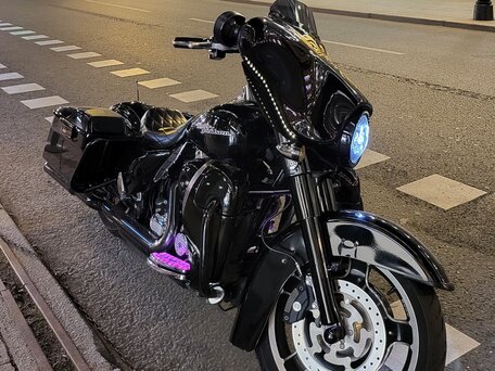 2013 Harley-Davidson Street Glide, чёрный, 1299000 рублей, вид 1