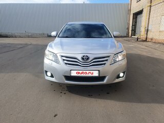 2011 Toyota Camry VI (XV40) Рестайлинг, серебристый, 1450000 рублей, вид 2