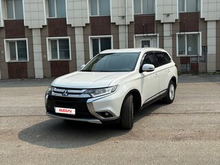2015 Mitsubishi Outlander III Рестайлинг 2, белый, 1850000 рублей, вид 1