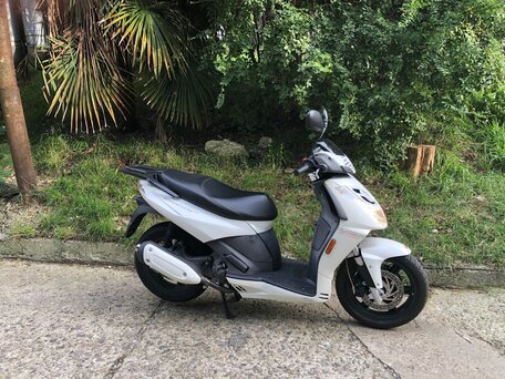 2012 Aprilia SportCity 300, белый, 300000 рублей, вид 2