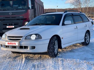 2001 Toyota Caldina II Рестайлинг, белый, 390000 рублей, вид 1