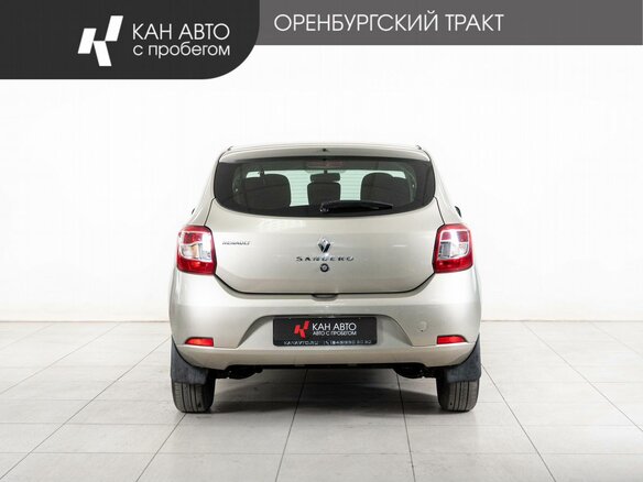 2018 Renault Sandero II, бежевый, 675000 рублей - вид 3